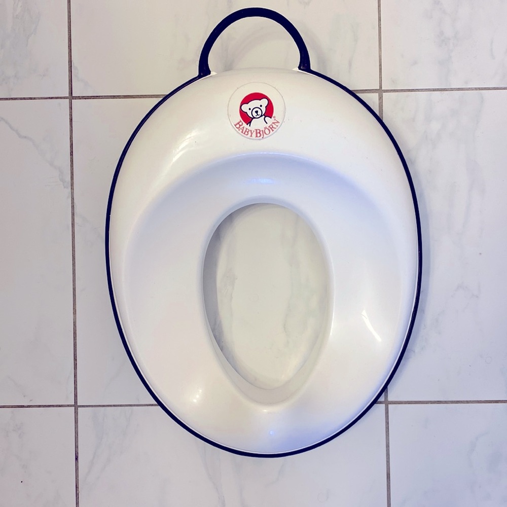Baby Björn toilet trainer white and black